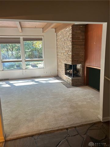 1535 Winding Trail, Springfield, OH 45503