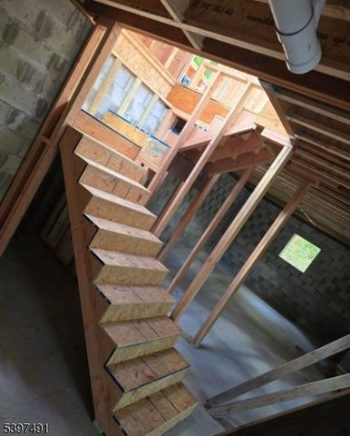 49 Northwood Rd, Hopatcong Boro, NJ 07849