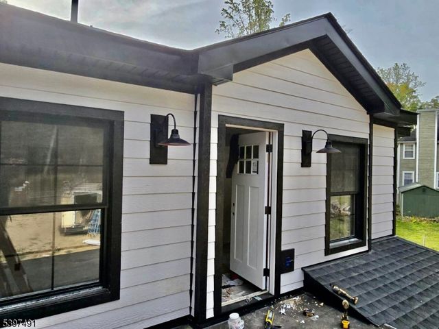 49 Northwood Rd, Hopatcong Boro, NJ 07849