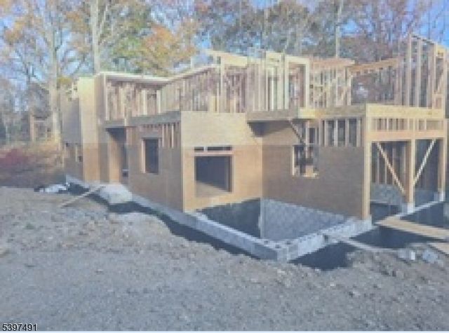 49 Northwood Rd, Hopatcong Boro, NJ 07849