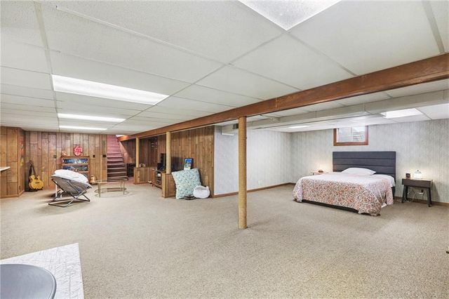 8411 W 87th Street, Overland Park, KS 66212