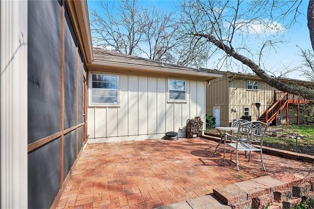 8411 W 87th Street, Overland Park, KS 66212