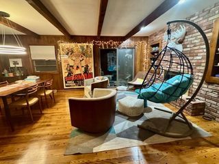 8411 W 87th Street, Overland Park, KS 66212