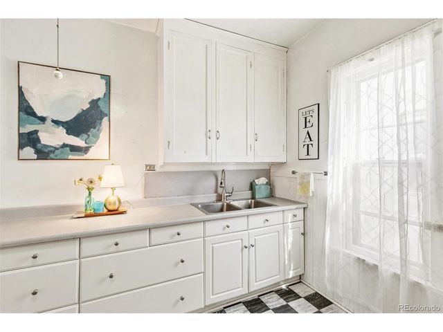 252 W Irvington Pl, Denver, CO 80223