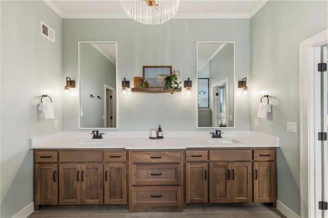 12314 W 169th Terrace, Overland Park, KS 66221