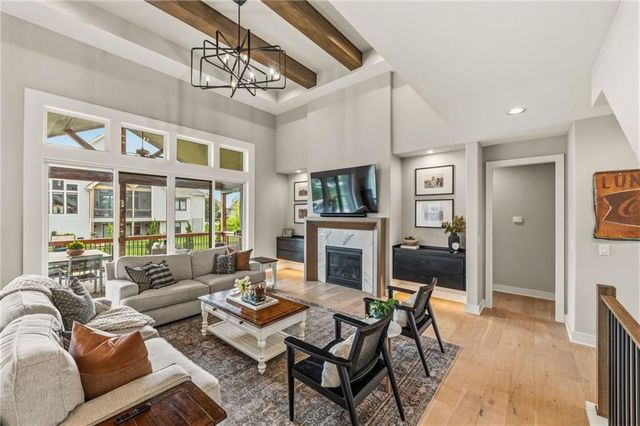 12314 W 169th Terrace, Overland Park, KS 66221