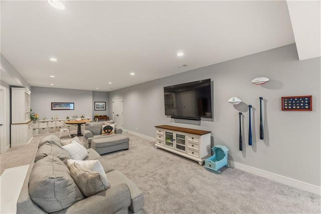 12314 W 169th Terrace, Overland Park, KS 66221