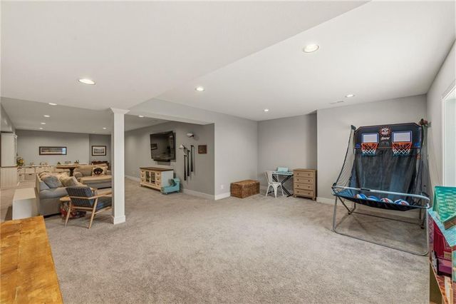12314 W 169th Terrace, Overland Park, KS 66221