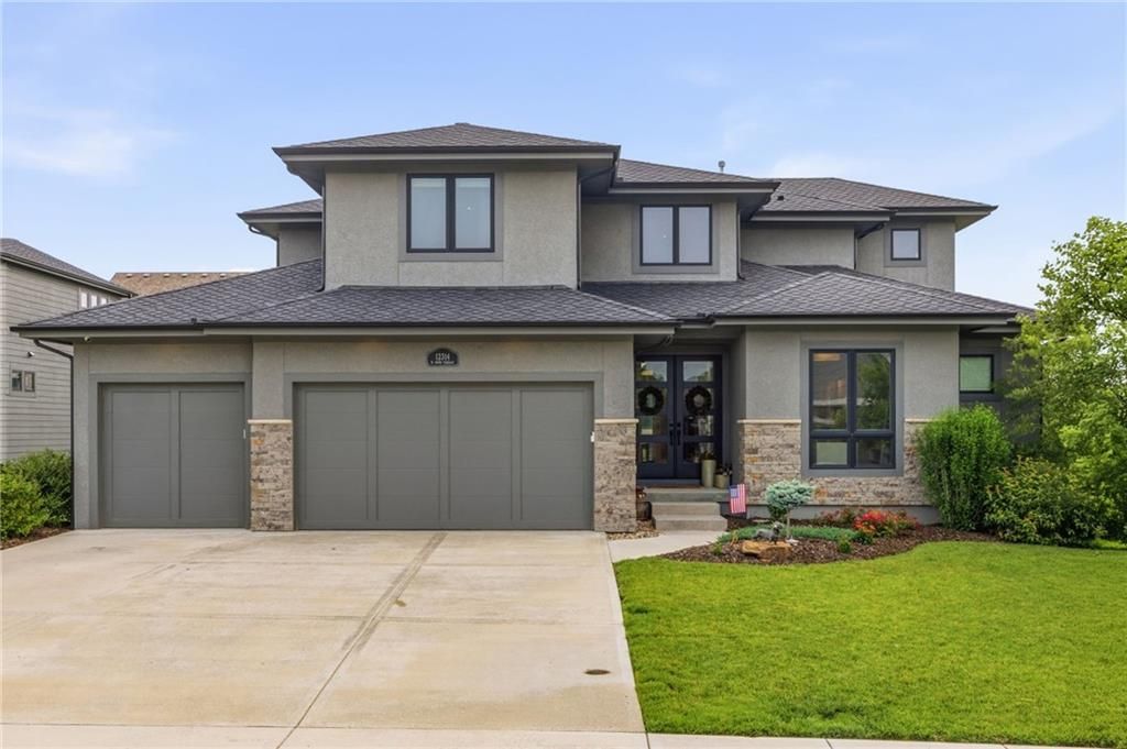12314 W 169th Terrace, Overland Park, KS 66221