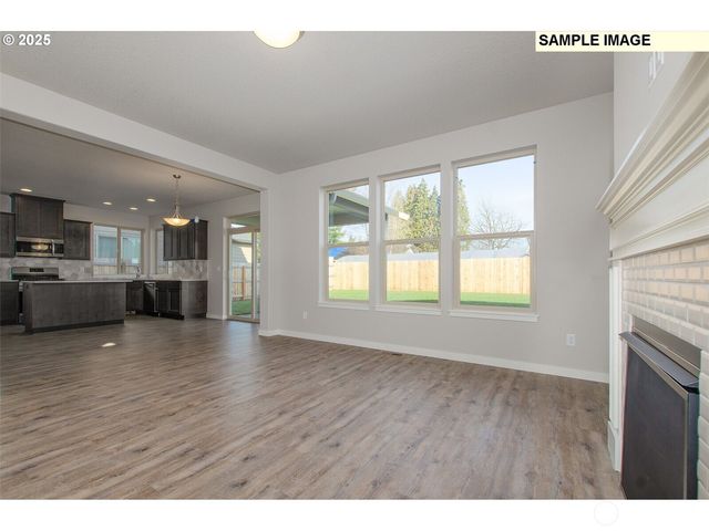 2016 Henderson Way, Longview, WA 98632