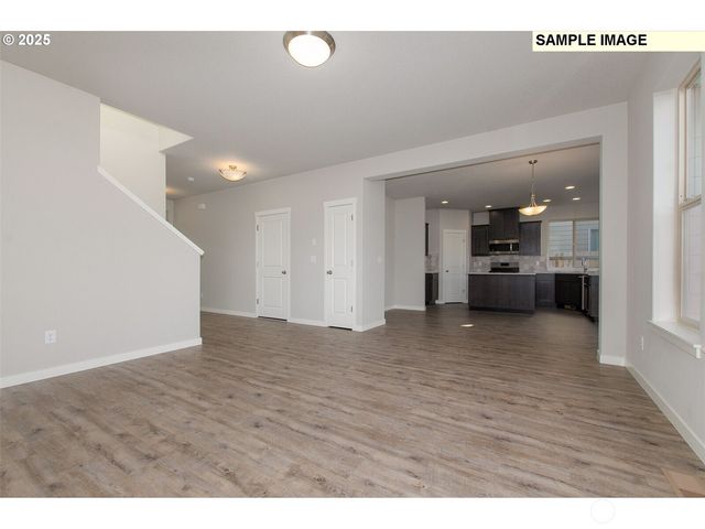 2016 Henderson Way, Longview, WA 98632