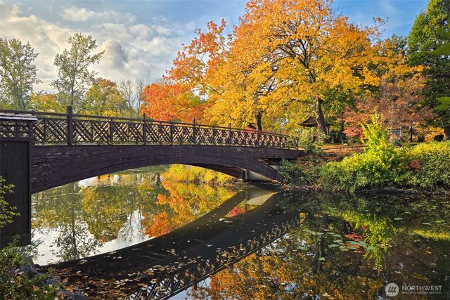 2016 Henderson Way, Longview, WA 98632