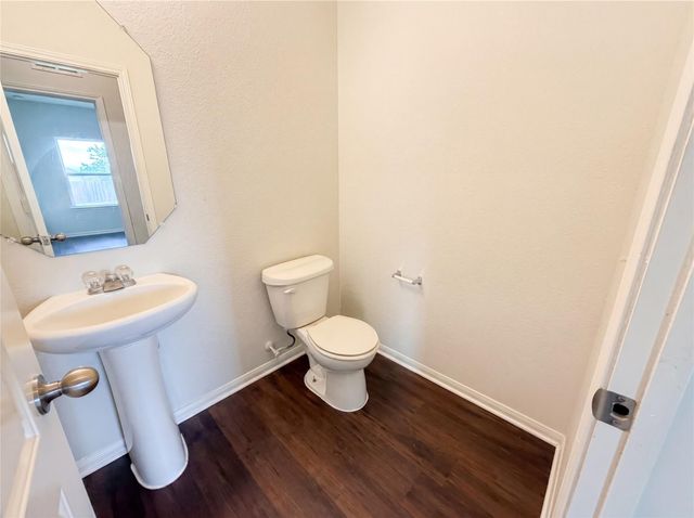 706 Luna Vista DR, Hutto, TX 78634