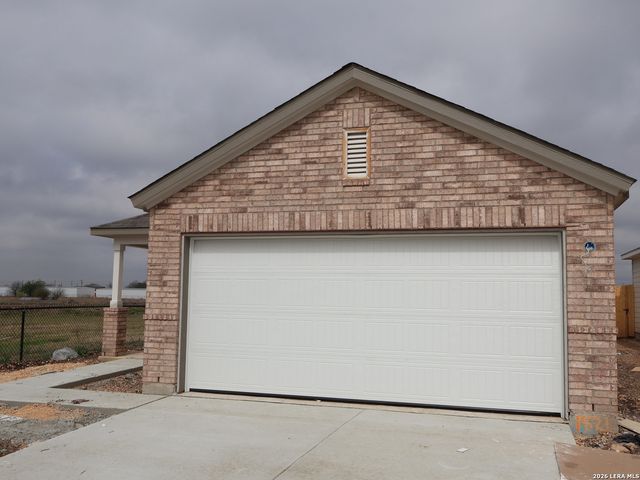 1521 Gentle View, New Braunfels, TX 78130