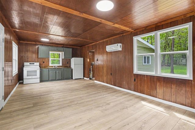 4206 S Shore Drive, Allegan, MI 49010