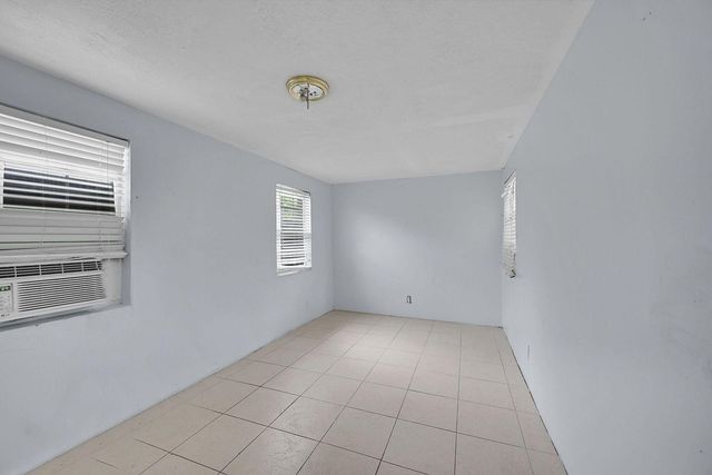 1645 W 31st Street, Riviera Beach, FL 33404