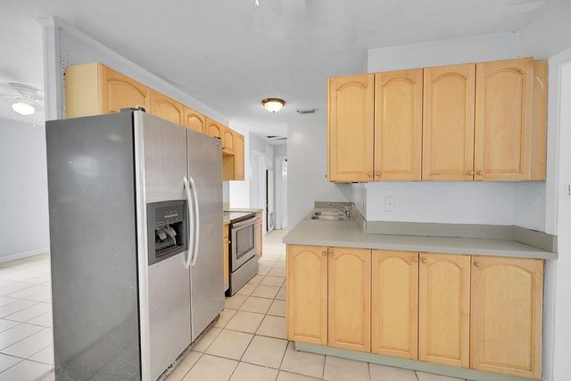 1645 W 31st Street, Riviera Beach, FL 33404