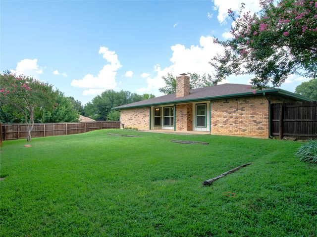 1719 Sagebrush Trail, Grapevine, TX 76051