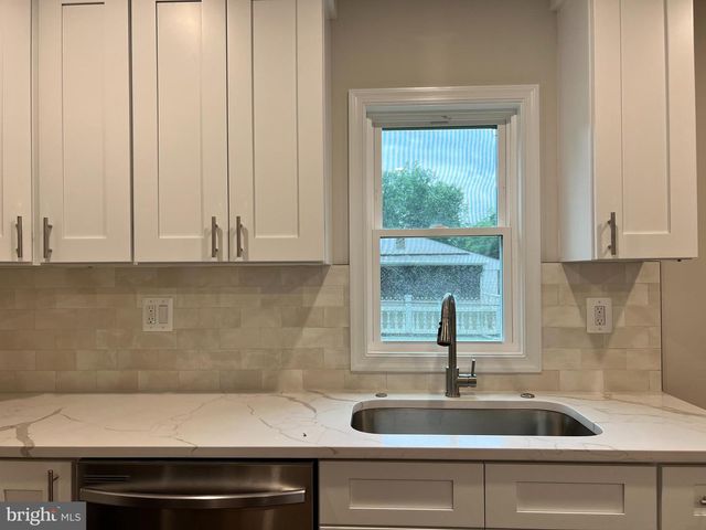34 HORNETS NEST LN, Fredericksburg, VA 22405