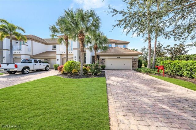 9193 Quartz LN 102, Naples, FL 34120