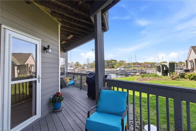 1024 Porte Harbour Arch Apt 104, Hampton, VA 23664