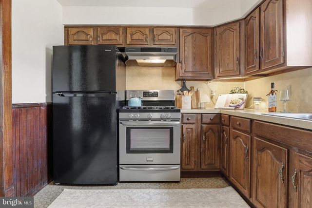 315 W RAILROAD AVE, Shrewsbury, PA 17361