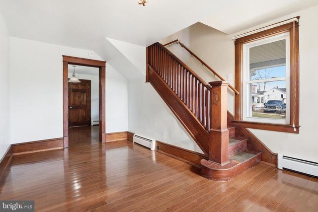 315 W RAILROAD AVE, Shrewsbury, PA 17361