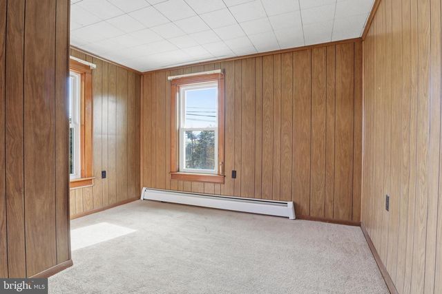 315 W RAILROAD AVE, Shrewsbury, PA 17361