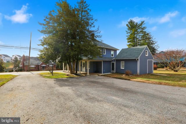 315 W RAILROAD AVE, Shrewsbury, PA 17361