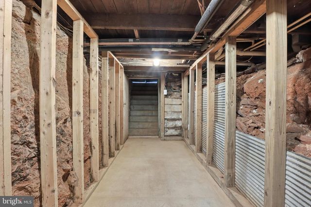 315 W RAILROAD AVE, Shrewsbury, PA 17361