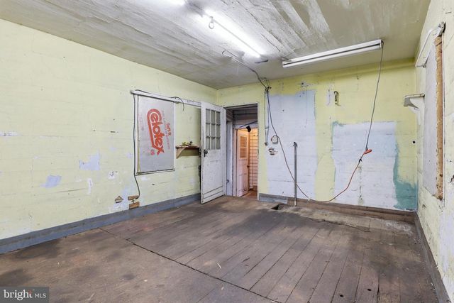 315 W RAILROAD AVE, Shrewsbury, PA 17361