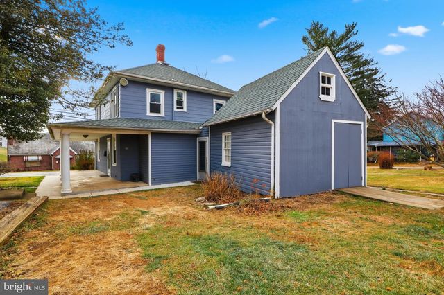 315 W RAILROAD AVE, Shrewsbury, PA 17361