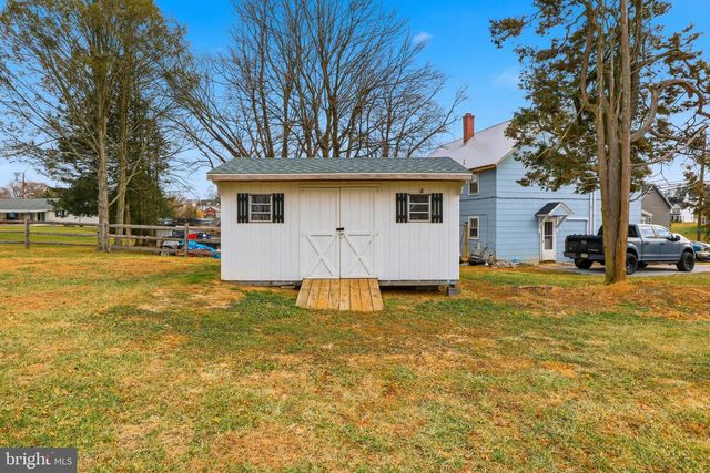 315 W RAILROAD AVE, Shrewsbury, PA 17361