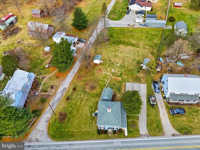 315 W RAILROAD AVE, Shrewsbury, PA 17361