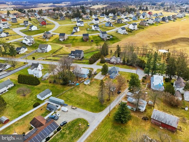 315 W RAILROAD AVE, Shrewsbury, PA 17361