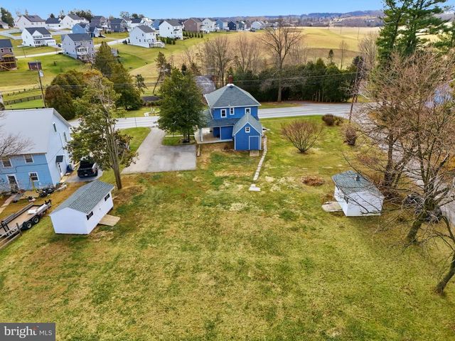 315 W RAILROAD AVE, Shrewsbury, PA 17361