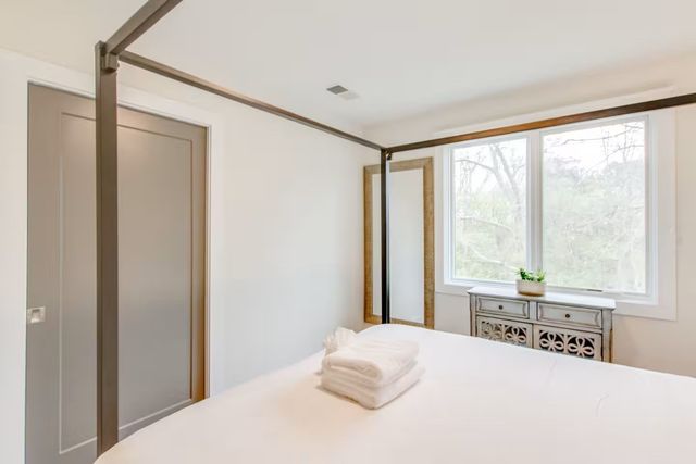 2106 9th Ave N Apt 3, Nashville, TN 37208