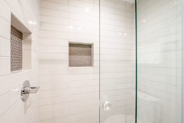 2106 9th Ave N Apt 3, Nashville, TN 37208