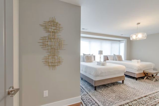 2106 9th Ave N Apt 3, Nashville, TN 37208