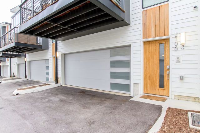 2106 9th Ave N Apt 3, Nashville, TN 37208