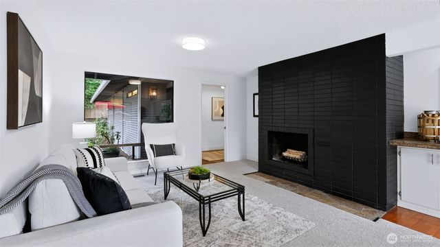 14404 167th Place SE, Renton, WA 98059