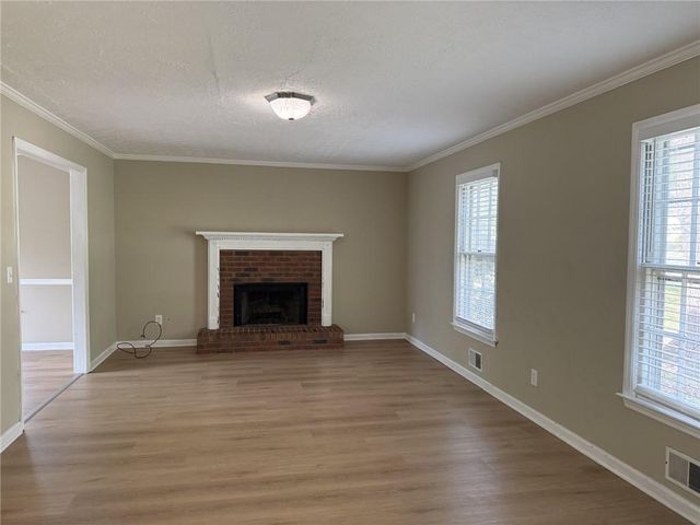 2130 Crescentview Drive, Lawrenceville, GA 30044