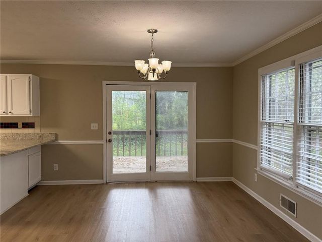 2130 Crescentview Drive, Lawrenceville, GA 30044