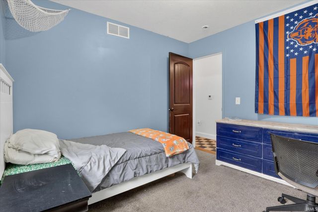 5515 Bay Char Court, Osceola, IN 46561