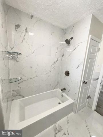 238 COLLEGE DR, Pemberton, NJ 08068