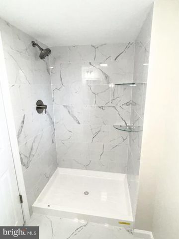 238 COLLEGE DR, Pemberton, NJ 08068