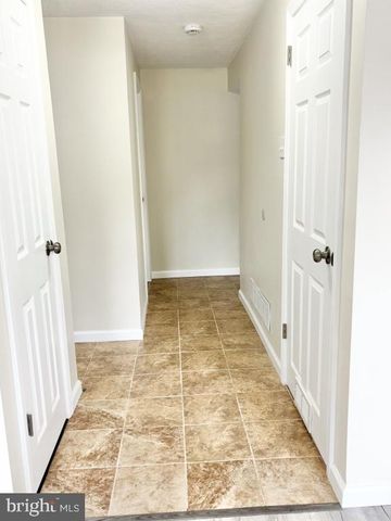 238 COLLEGE DR, Pemberton, NJ 08068