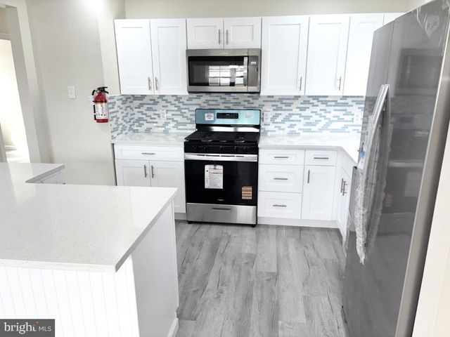 238 COLLEGE DR, Pemberton, NJ 08068