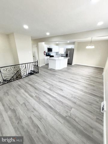 238 COLLEGE DR, Pemberton, NJ 08068