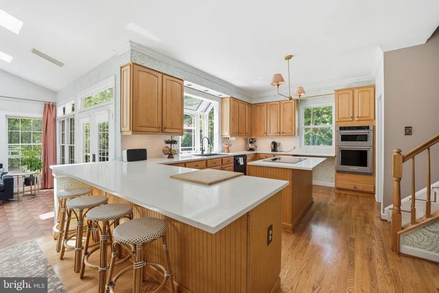 1605 LUPINE DEN CT, Vienna, VA 22182